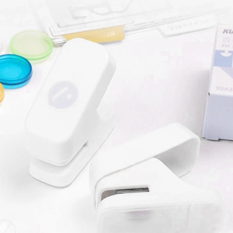 Labor Saving Mini Portable Single Hole Paper Puncher for Page Crafts