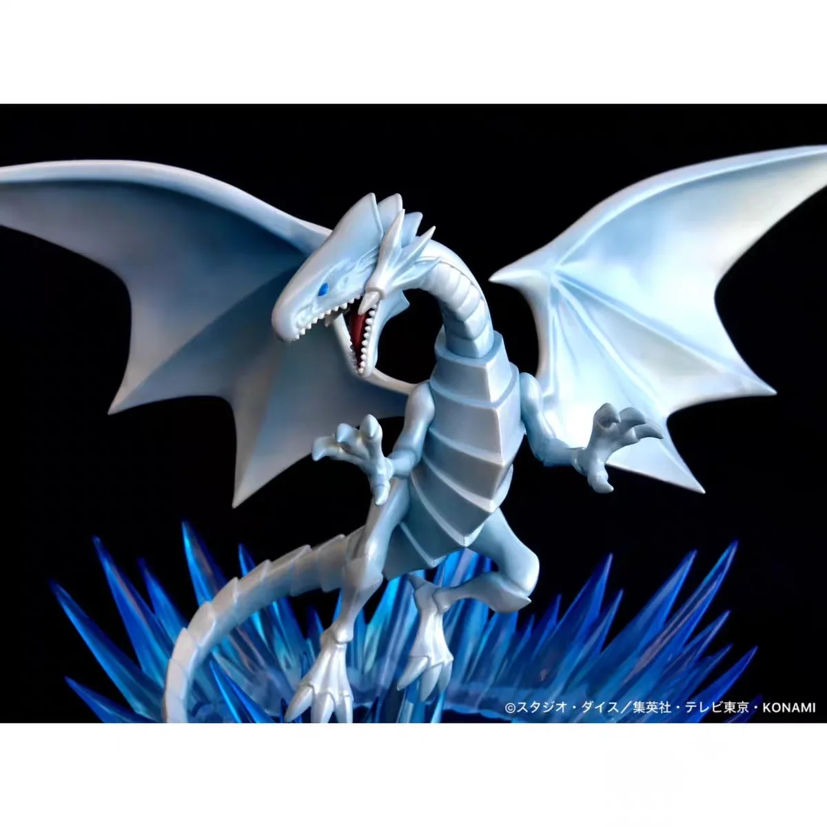 Bandai Original SK JAPAN Yu-Gi-Oh! Duel Monsters Blue-Eyes White Dragon 18cm Action Figure PVC Collection Model Ornament Toys