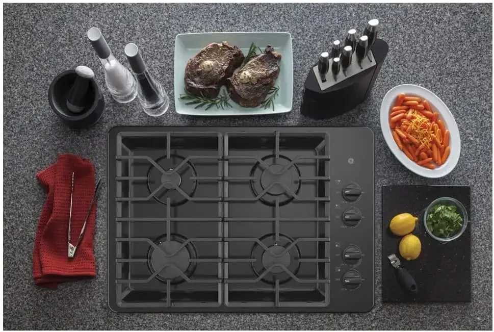 

JGP3030DLBB 30 Inch Gas Cooktop with MAX System, Power Broil, Simmer, Continuous Grates, Sealed Burners and ADA Compliant