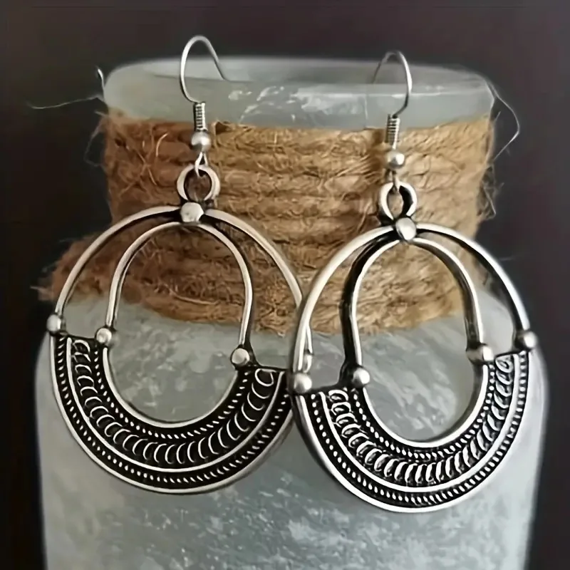 Vintage geometric round skeleton bohemian braided earrings, perfect for parties and Valentine's Day gifts