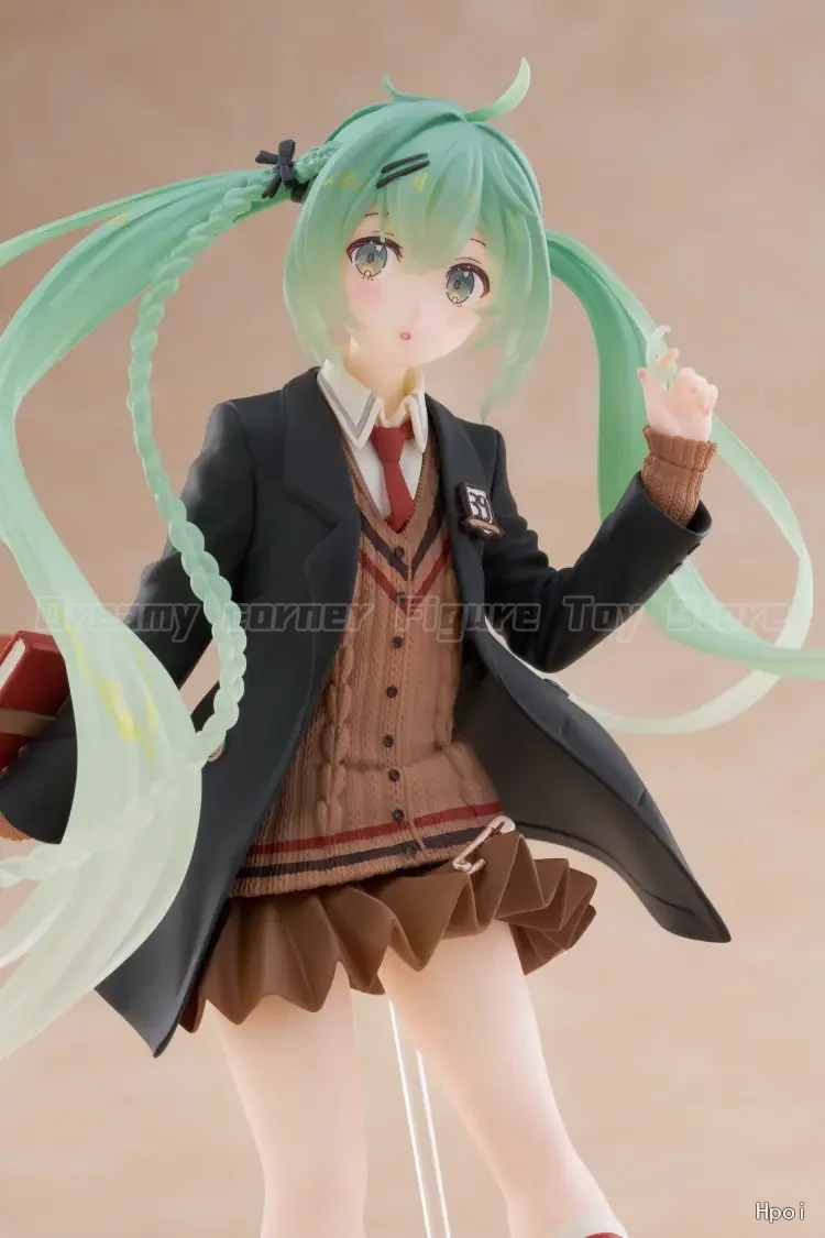 【in-stock】taito-fashion-figure-piapro-characters-hatsune-miku-preppy-figure