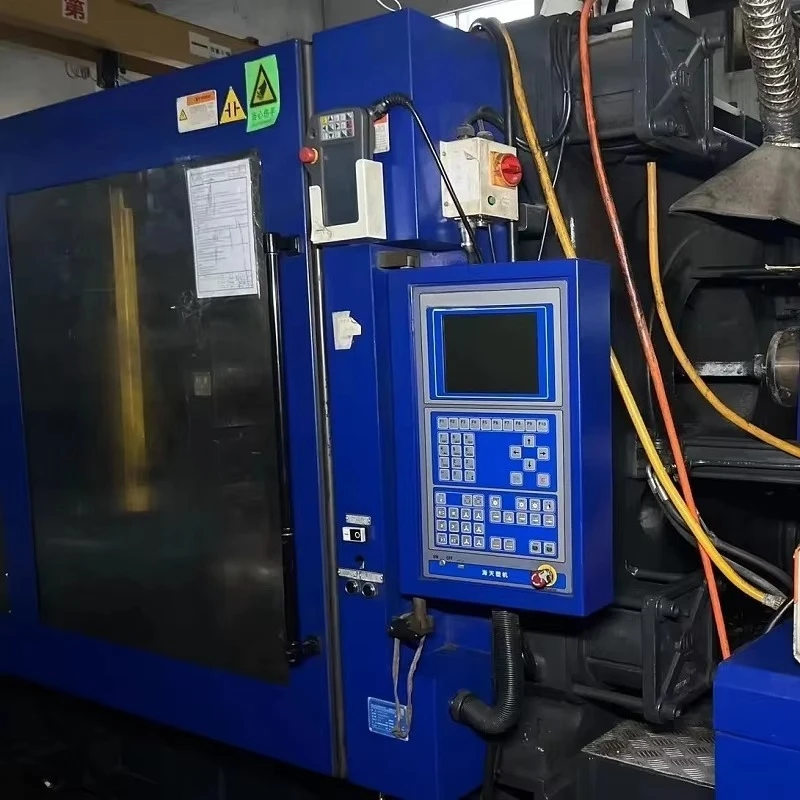 Servo Plastic Injection Molding Machine Industrial Equipment for Molding Parts Manufacturing Custom