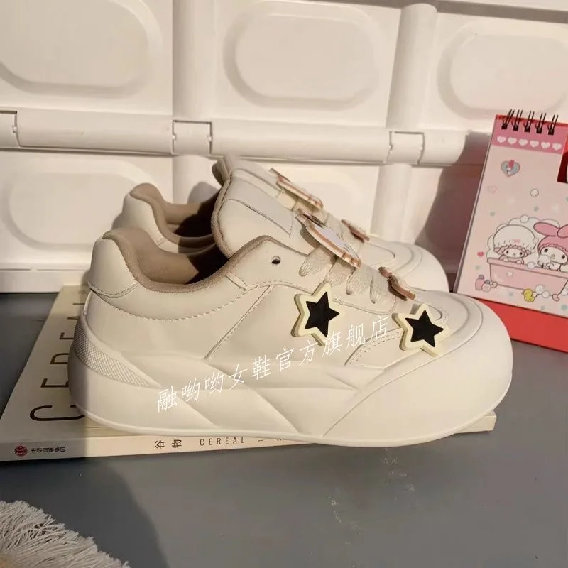 Hello Kitty Thick Bottom Big Head Student White Shoes 2024 Autumn New Original Casual Shoes Bread Women's Shoes