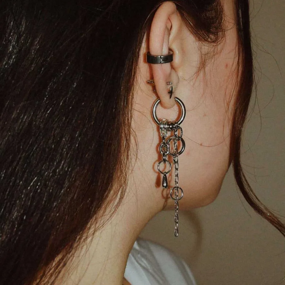 Personality Harajuku Style Stainless Steel Circular Ring Water Droplet Pendant Chain Hoop Earrings for Women Punk Gothic Jewelry