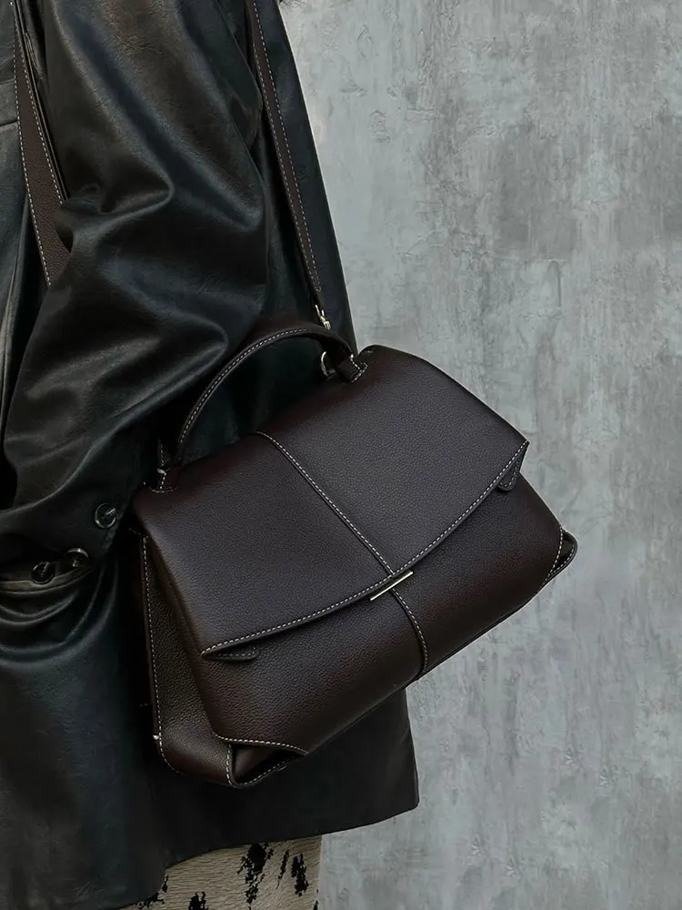 

Сумка через плечо, новая нишевая сумка, высококачественная и универсальная дорожная сумка, женская простая сумка большой вместимости.