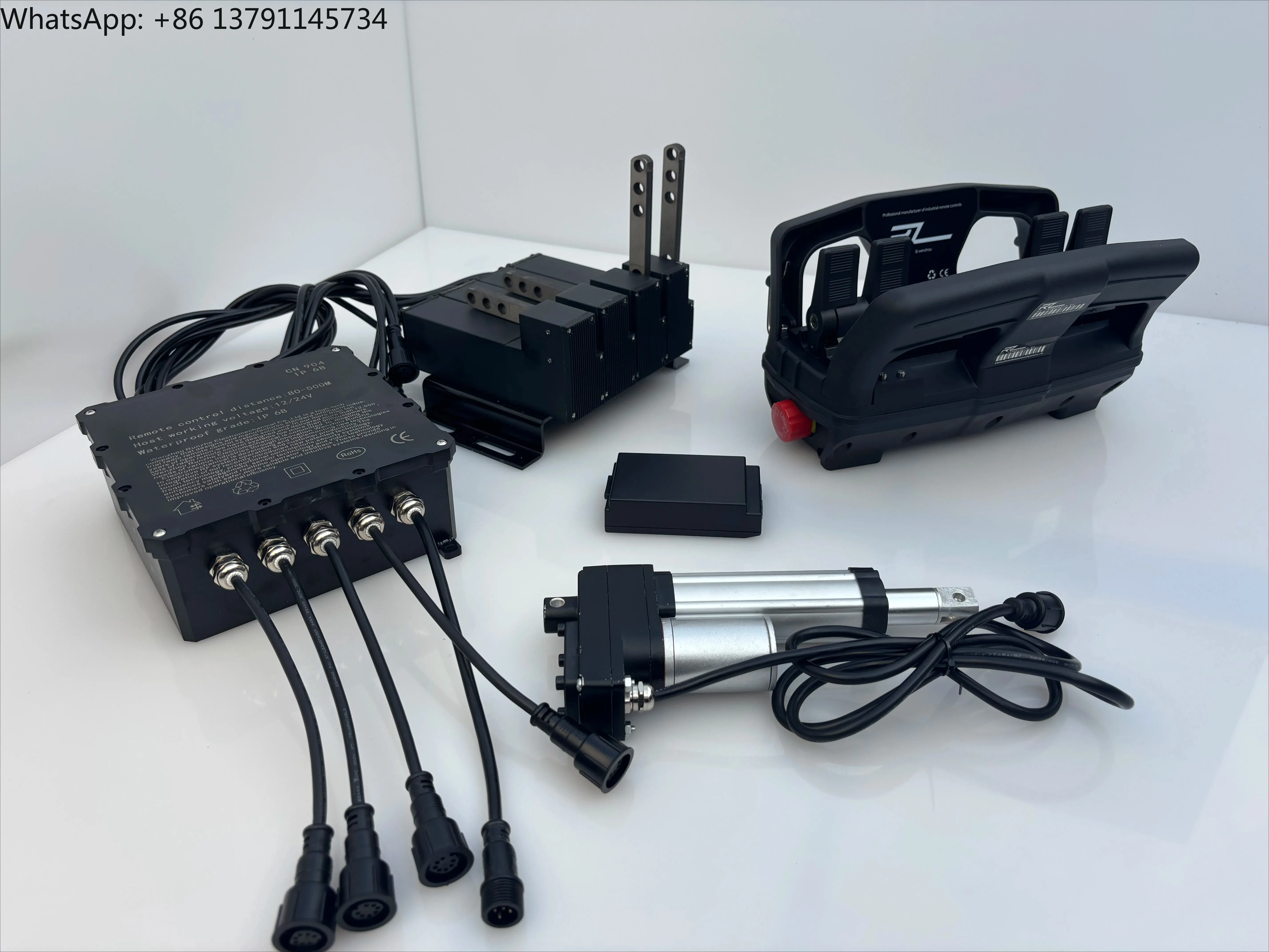 

Беспроводной 4-уровневый пульт дистанционного управления и привод для автокрана