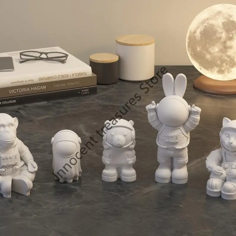 3XUA Easy to Use Silicone Mold for Making Astronautic Crafts Table Decors Ornament