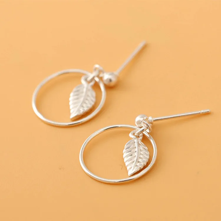 New Fashion Simple Circle Feather 925 Sterling Silver Temperament Smooth Surface bead Leaf Earrings E263