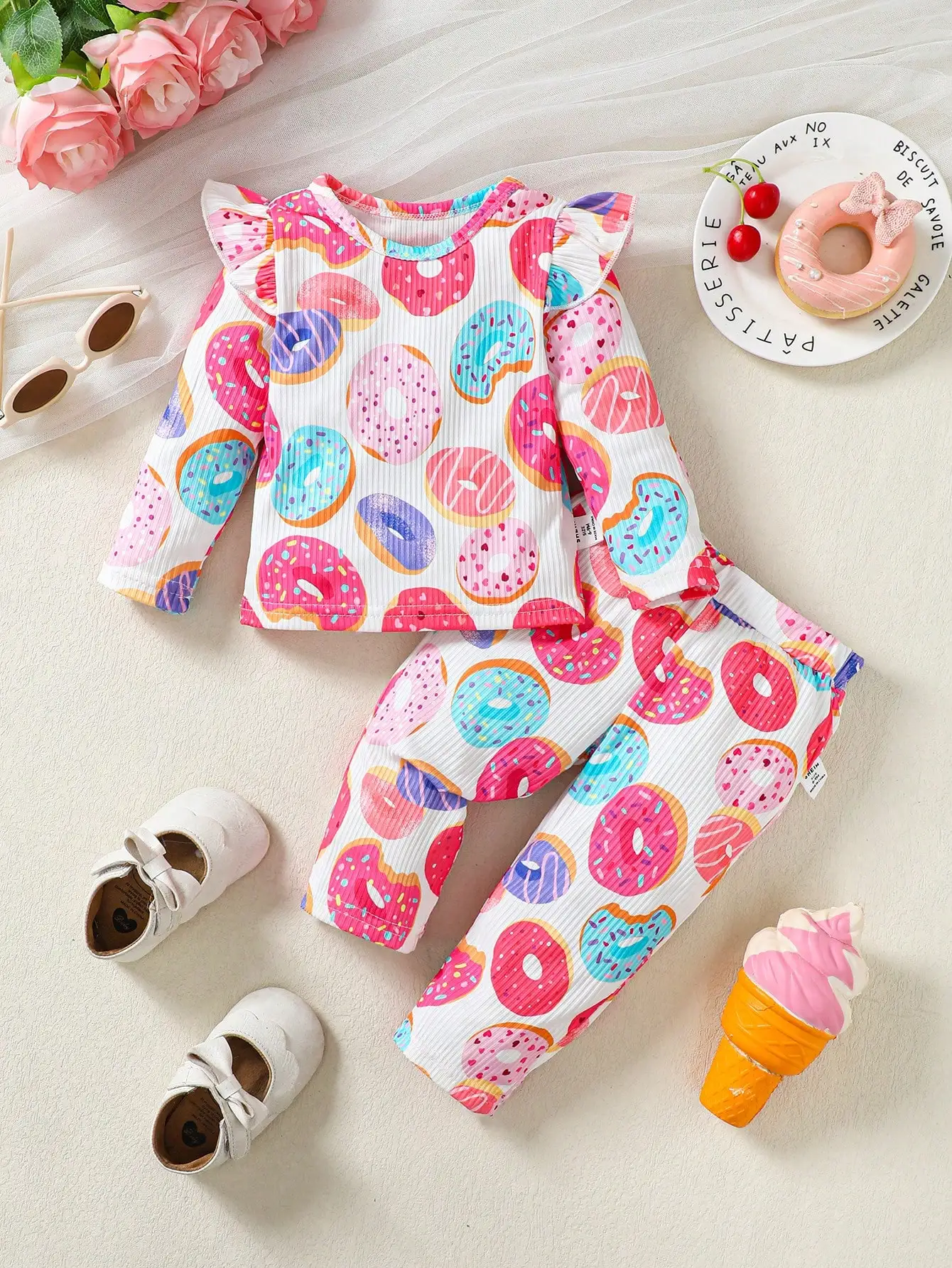 Two-Piece 6M-3Y Baby Girl Flying Sleeve Round Neck Donut Graphic T-Shirt And Donut Pants Spring And Autumn