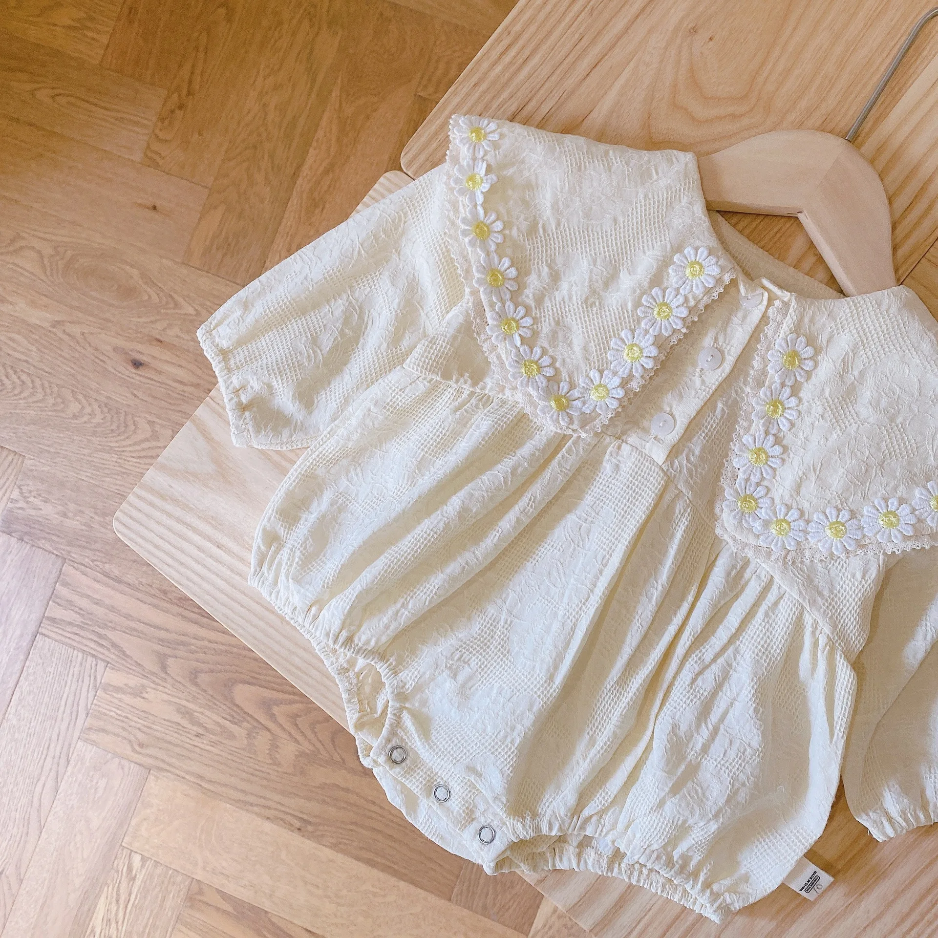 Barboteuse pour Bébé de 0 à 2 Ans, Vêtements de Printemps et d'Automne, Onesie pour Nouveau-Né, à la Mode, Solide, avec Motif de Fleurs de Princesse