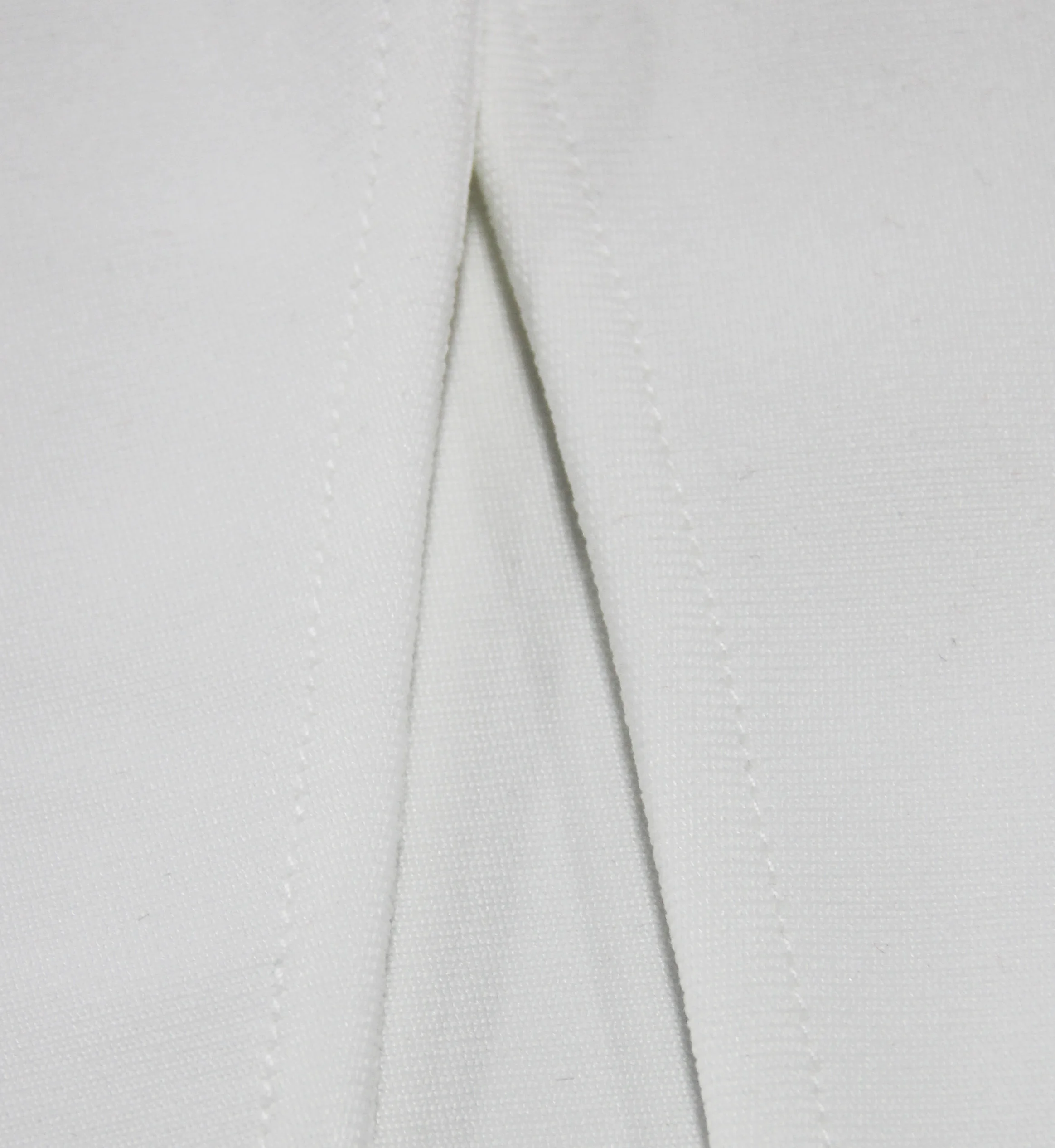 Une épaule froncée enveloppement ourlet fendu cuisse moulante robe de pansement pour la soirée cocktail