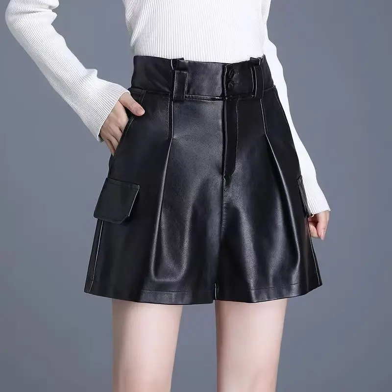 

Leather shorts women's autumn and winter wear casual 2025 new high-waisted wide-leg boots and pants trend