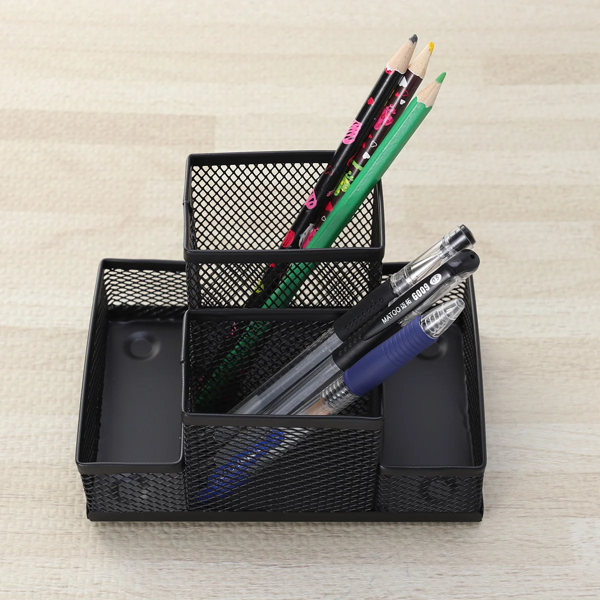 

Stainless Steel 4-Slot Desk Organizer Metal Mesh Pen Holder for Writing Instruments Stationery Storage Container Office Home