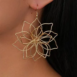 1 Pair Vintage Exaggerated Hollow Flower Metal Earrings For Women, Elegant Geometric Woven Drop Dangle Fashion Ear Jewelry