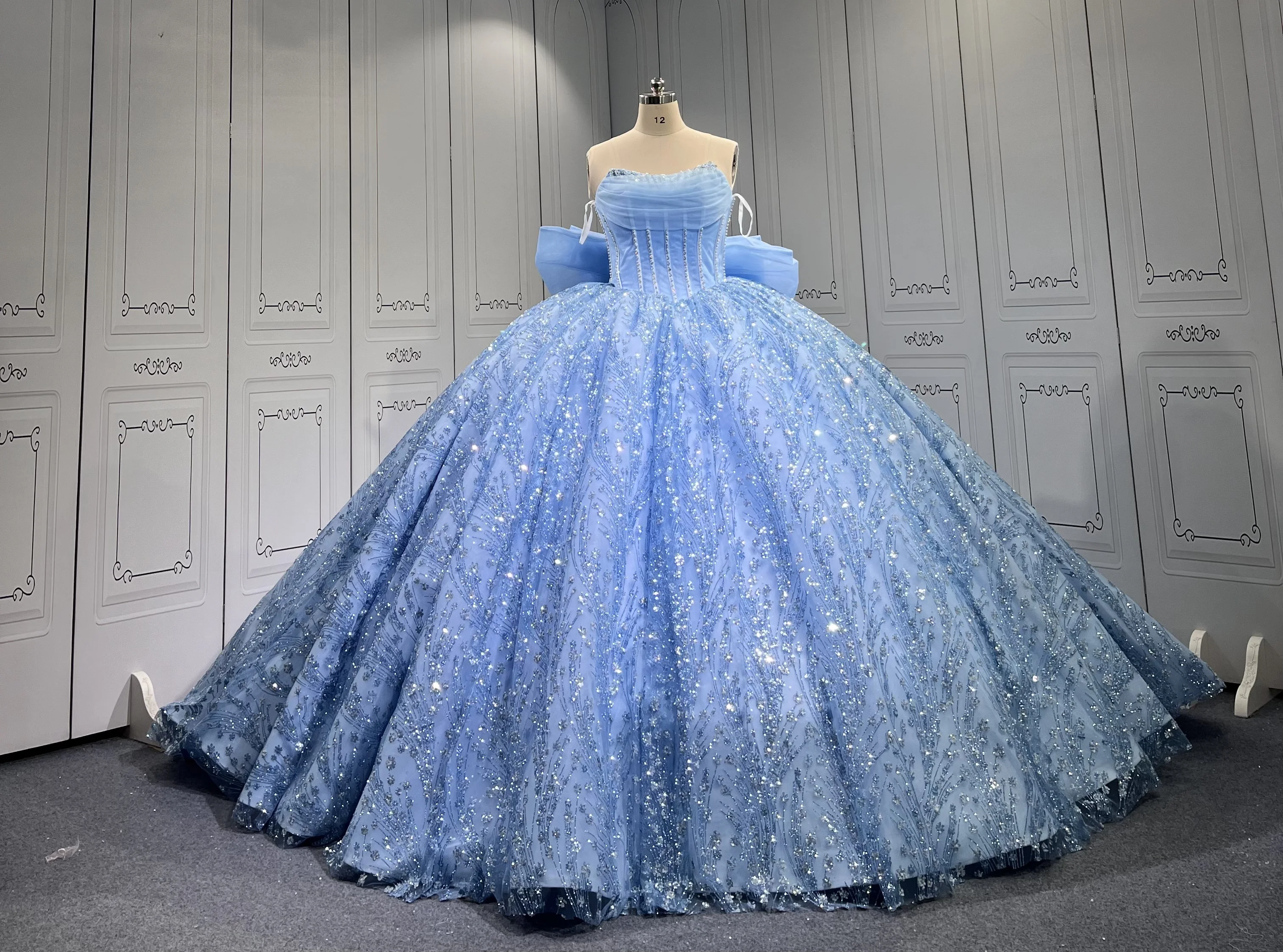 

Небесно-голубые платья Quinceanera 2026 с цветами Vestidos De 15 Aos Fiesta Azul Экономичные платья Quinceanera Azul