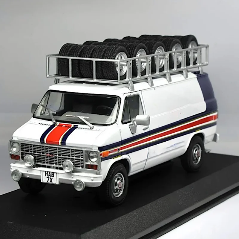 Die-cast 1:43 Alloy Vandura 1982 Simulation Truck Model Static Ornaments Christmas Holiday Gift Fans Collection Souvenirs