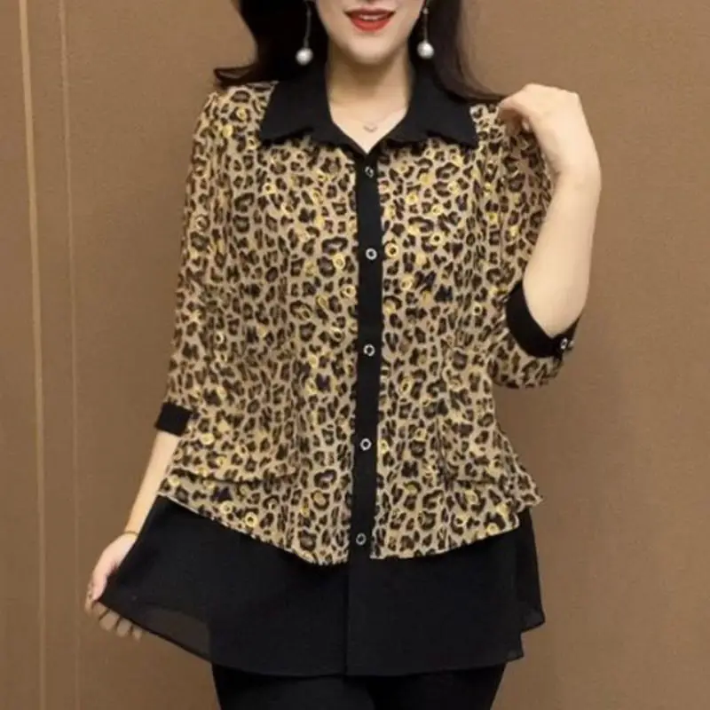 

2024 Summer Korean Fashion Minimalist Loose Blouses Polo Collar Three Quarter Panel Printed Leopard Button Women's Shirt Top