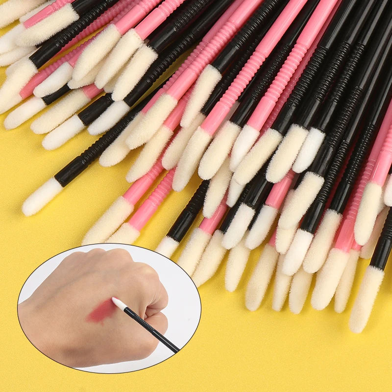 50 szt. Jednorazowe pędzelki do ust, pędzelki do makijażu, aplikatory do błyszczyków, szczoteczki do przedłużania rzęs, mikro-pędzelki kosmetyczne, narzędzie do pielęgnacji urody
