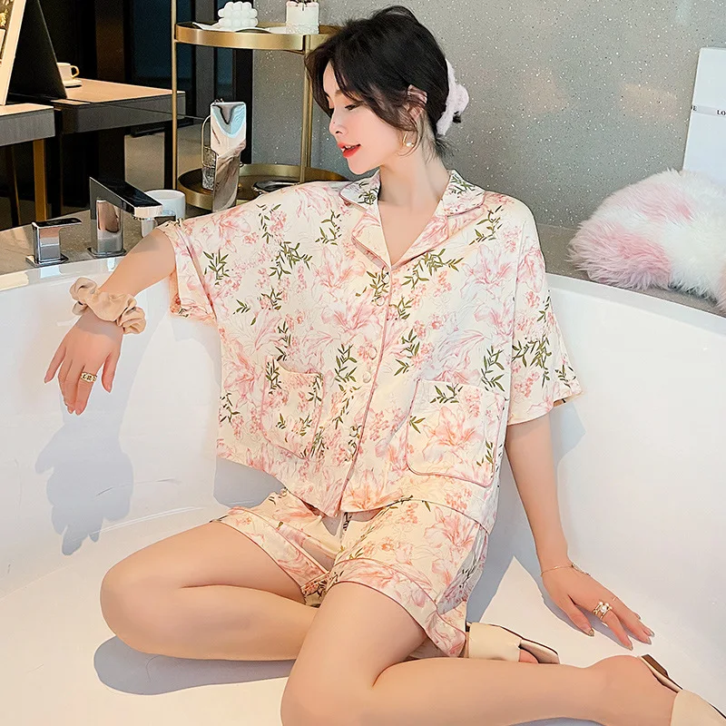 Women's Pajamas Summer Satin Short Sleeved Pajamas Two-piece Set Elegant Style Can Be Worn Outside Home Clothes