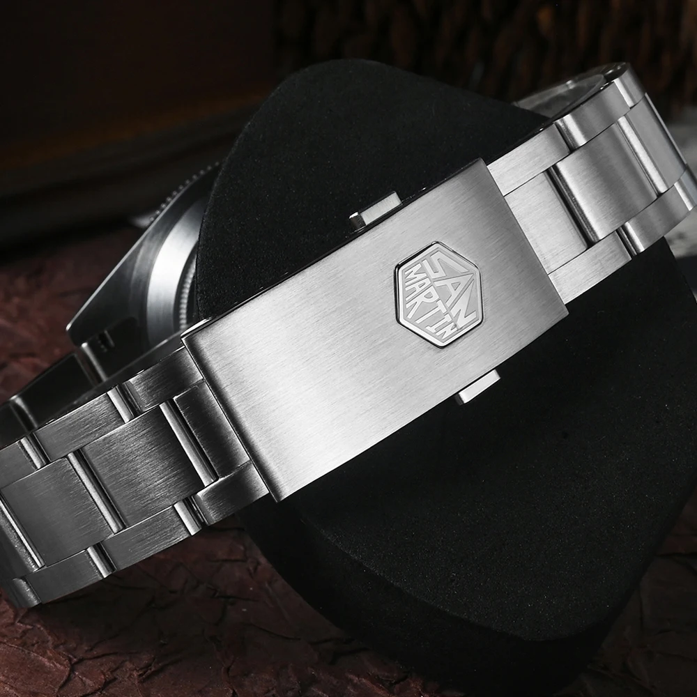 San Martin 40mm Rétro De Luxe Diver Montre NH35 Automatique Mécanique Montres pour Hommes avec Saphir 200m Étanche Lumineux SN0008