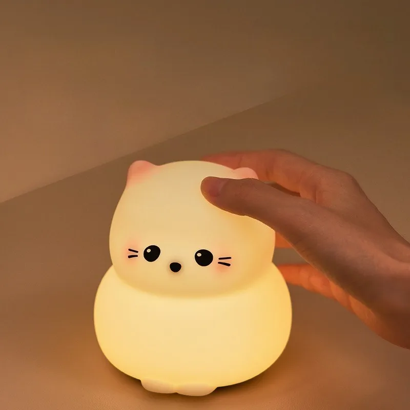 Lámpara Nocturna Mini de Silicona con Forma de Gato Guardián - Carga USB - Linda Luz Suave de Gato de Dibujos Animados - Lámpara de Ambiente para la Mesita de Noche Infantil