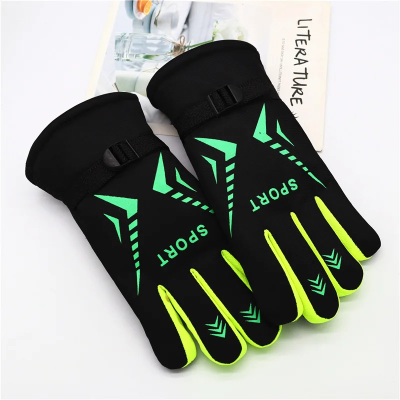 Outdoor sports gloves for men in winter, warm and plush cycling, thick windproof and fishing gloves to prevent cold - view 3
