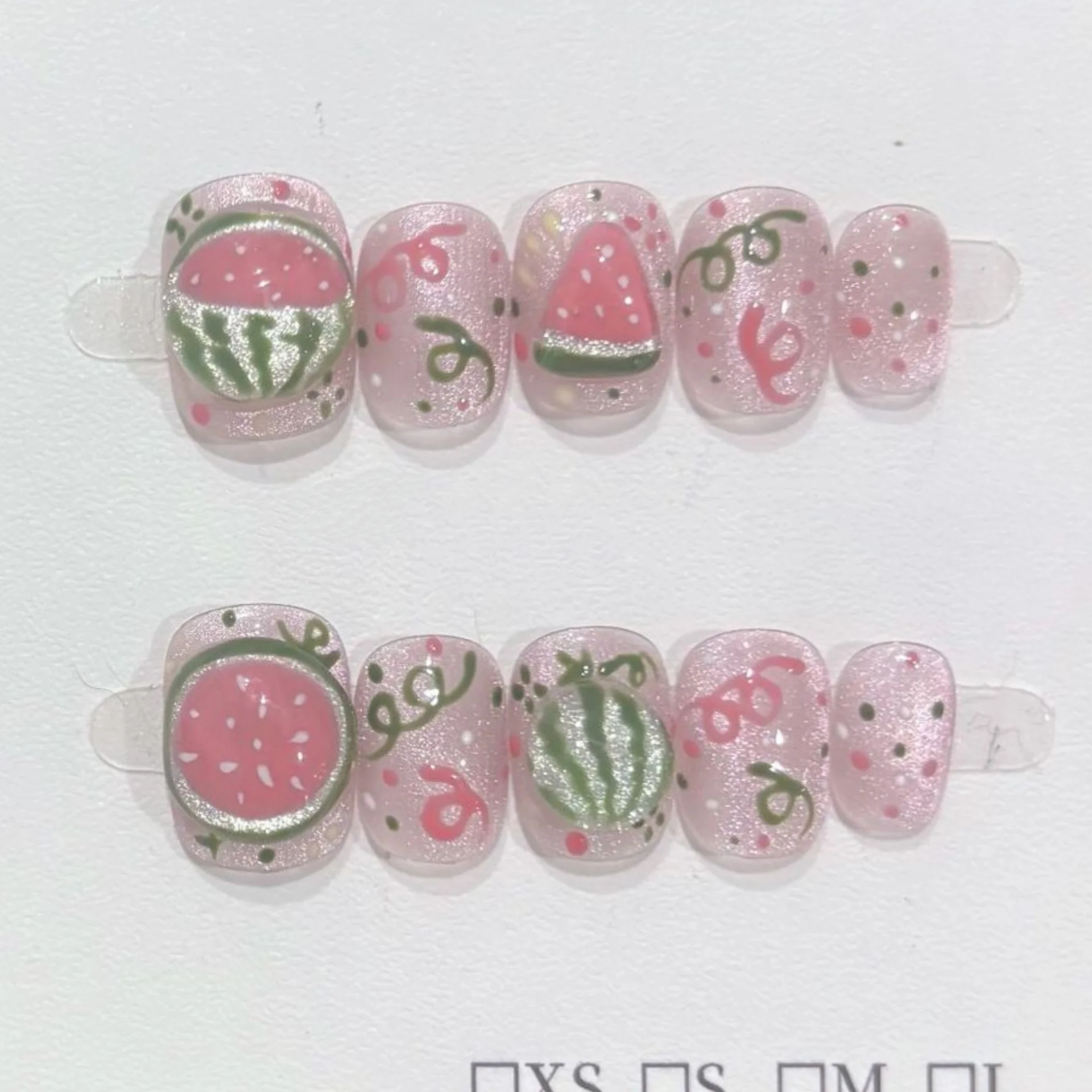 

10pcs Cat's Eye Handmade Press on Nails Sets Summer Watermelon Design Short Round Nails Tips Wearable Fake Nail Art False Nail