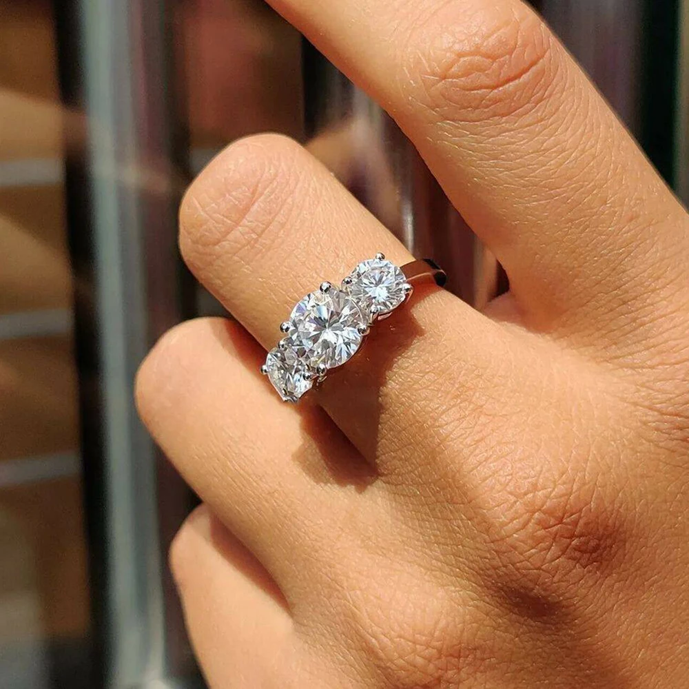 2/4cttw Full Moissanite Ring for Women 3 Stone Sparkling Lab Diamond GRA Certified 925 Sterling Silver Wedding Band Jewelry Gift