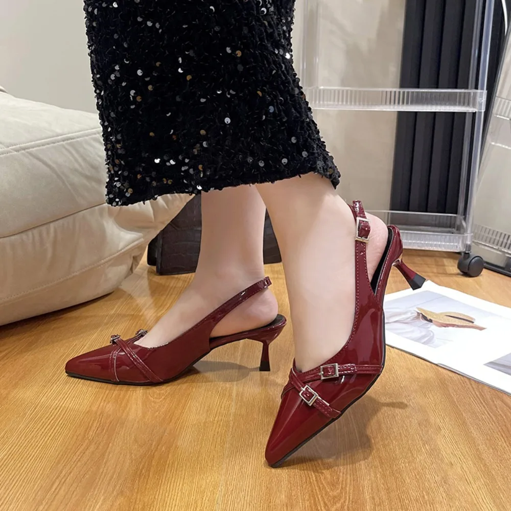 Modische Spitze Pumps mit Flachem Ausschnitt Neue Hochhackige Schuhe Sommer Elegante Stiletto-Schuhe mit Schnallendekoration Schwarze Damenschuhe – Detail 8