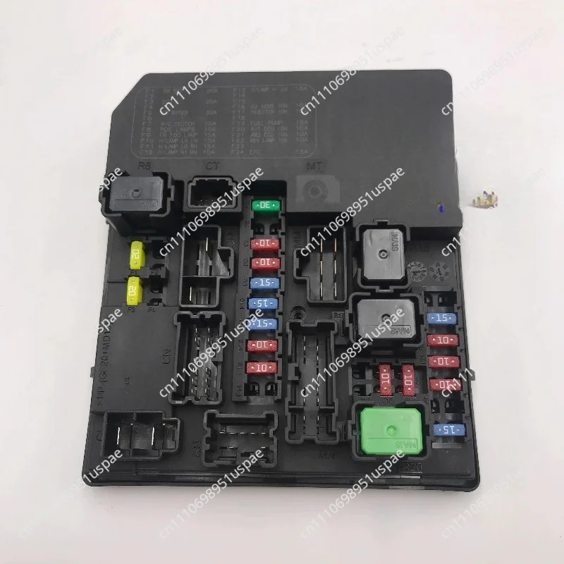 For Nissan Tiida Yida Livina Sylphy Venucia D50 R50 Fuse Box Relay IPDM Power Module