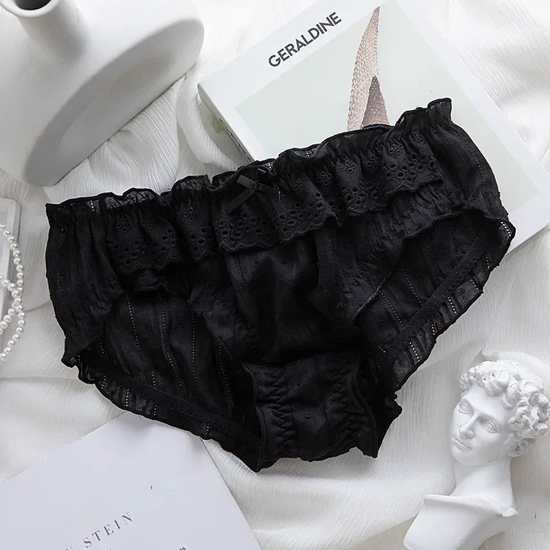 Women's Comfortable Hip-covering Low-waist New Underwear A Girl's Underwear Japanese Cotton Underwear Retro Embroidered Lace