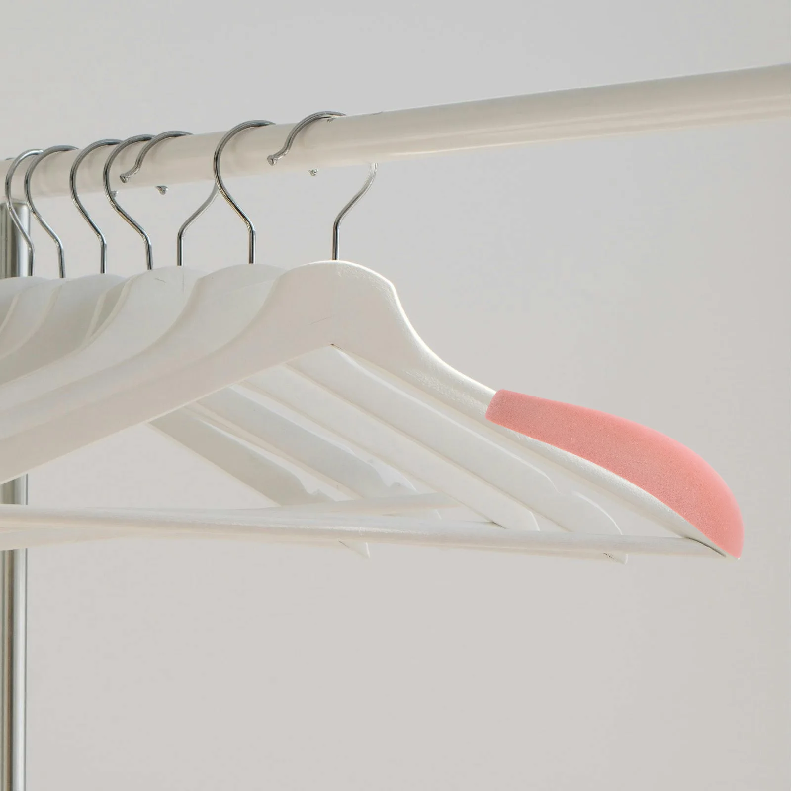 

10Pcs Flocking Shoulder Pads for Hangers Wide Non Slip Support Prevent Deformation Clothes Shaper Guards Apparel Care