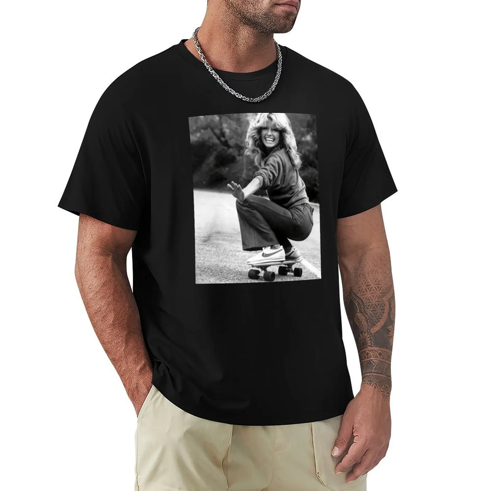 

BW skate smile world T-Shirt plain oversized graphic tee shirts graphic tees anime stuff anime shirts men