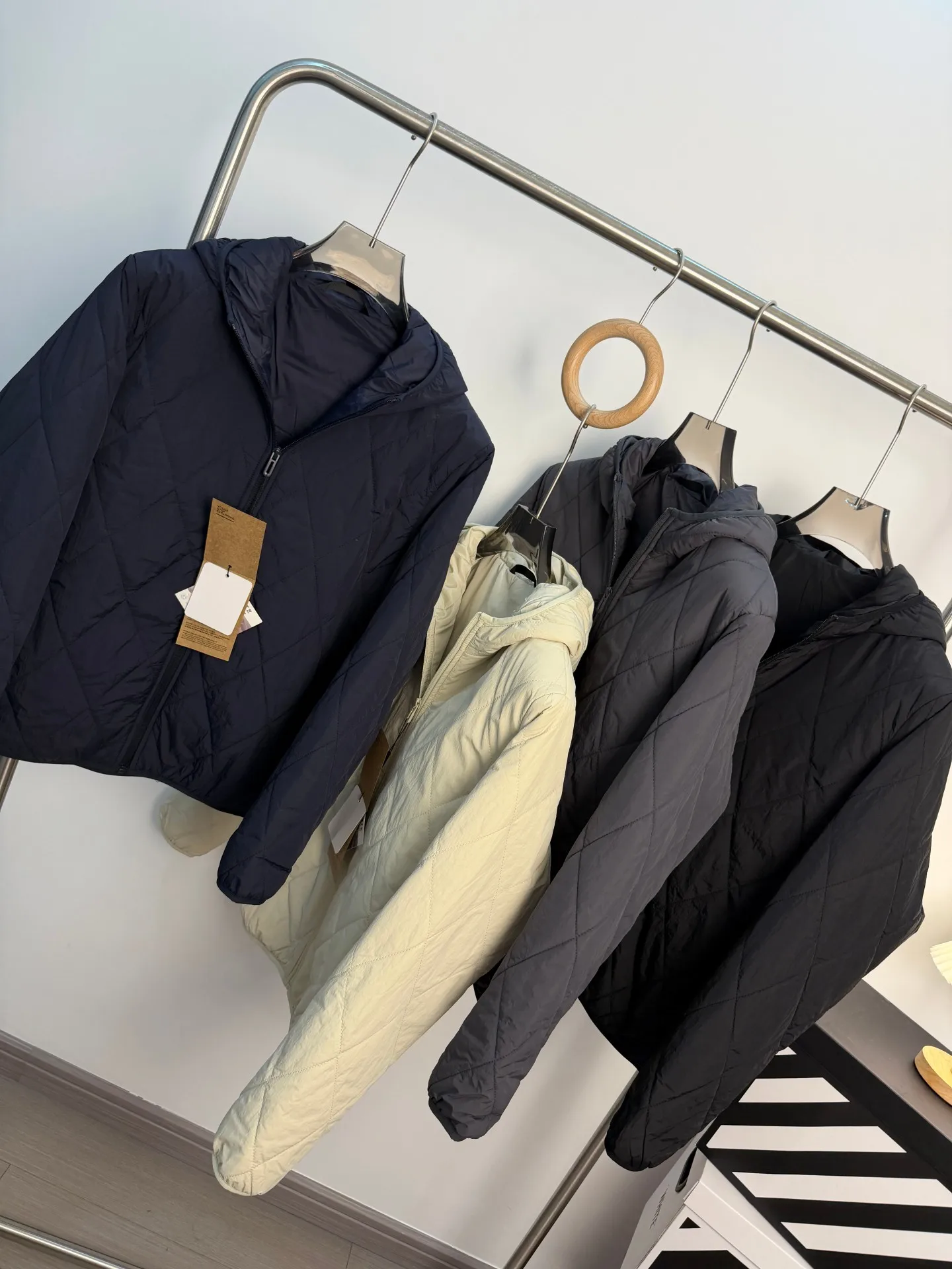 

High-Efficiency Warmth Tech Cotton Quilted Jaet Diamond Patterned ex Autumn Winter Windproof Faionable Ci Sle Coat