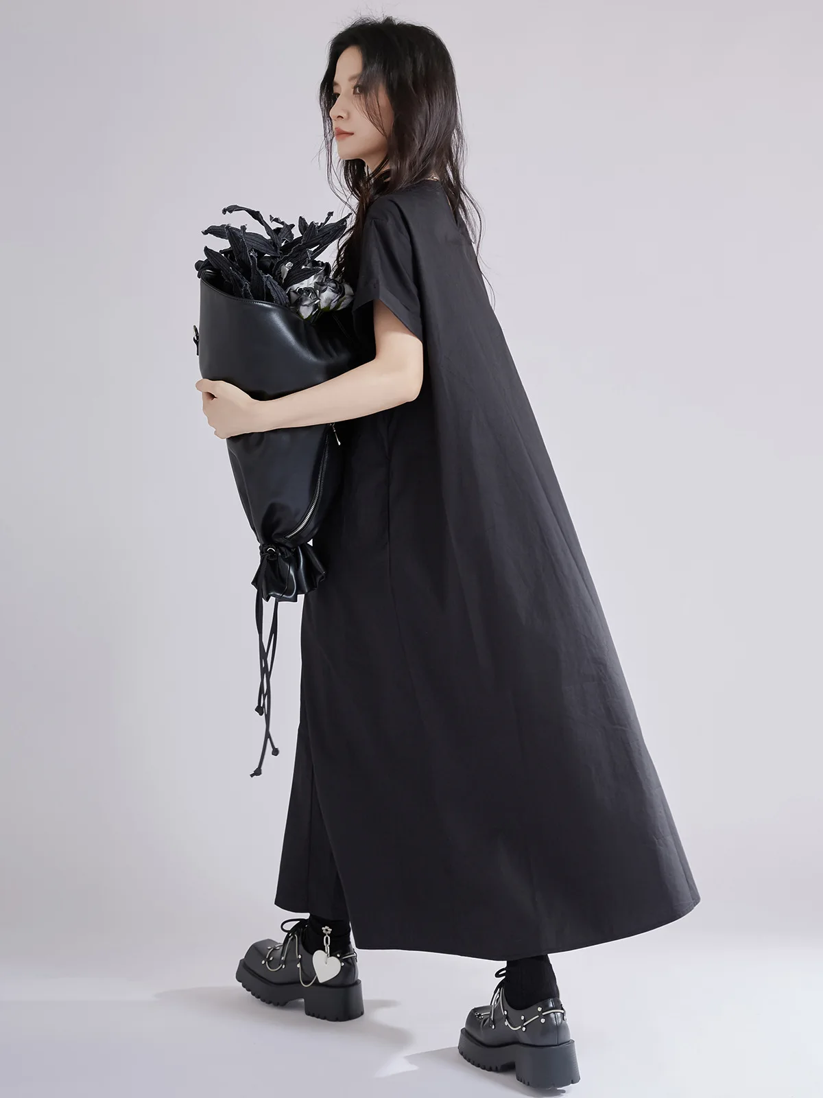 فستان نسائي من Tannt بأكمام قصيرة أسود مع قميص فساتين موضة غير رسمية غير منتظمة قمصان صيفية طويلة فساتين طويلة 2025 جديد