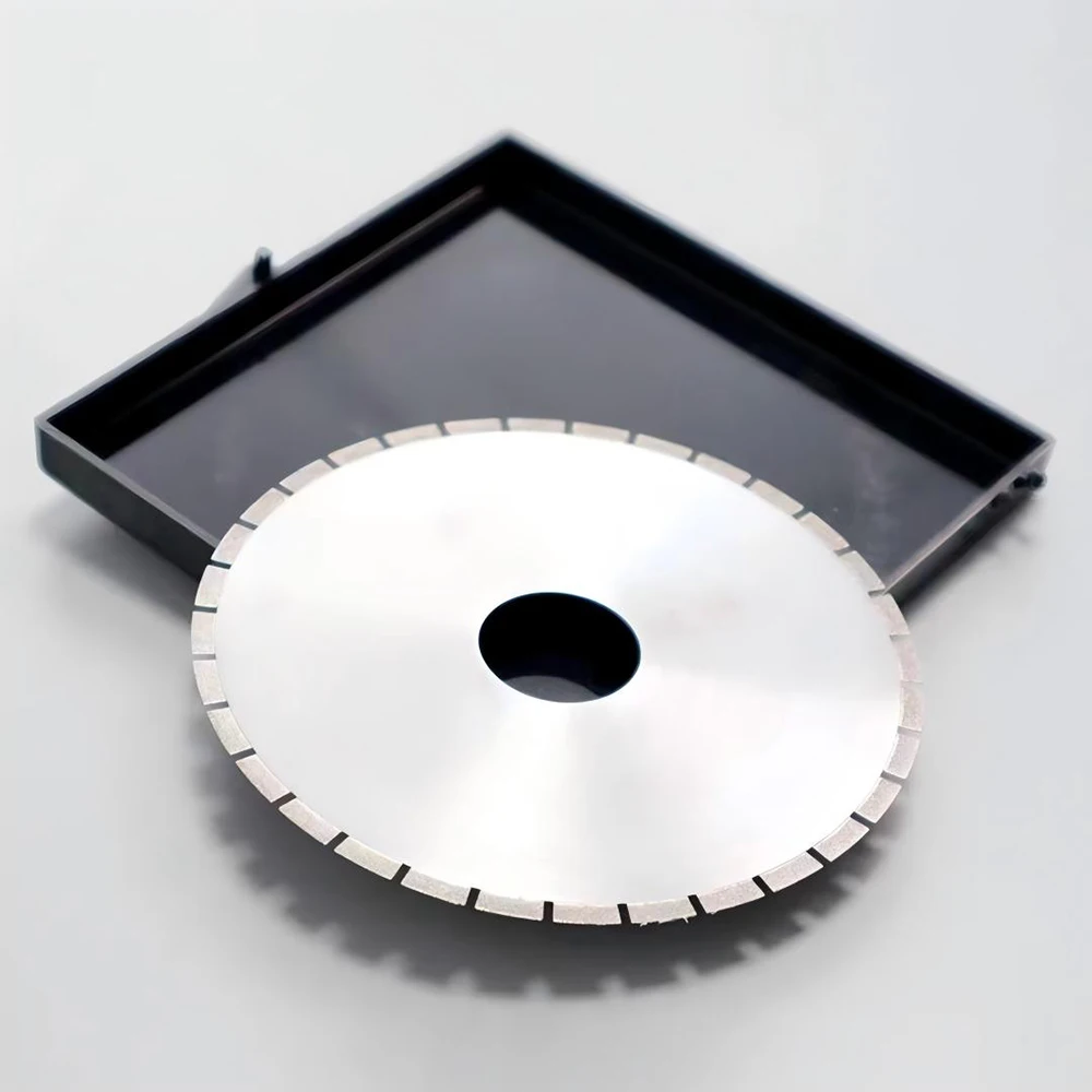 

Разделительный блок для зубной штукатурки с алмазным отрезным диском DFS