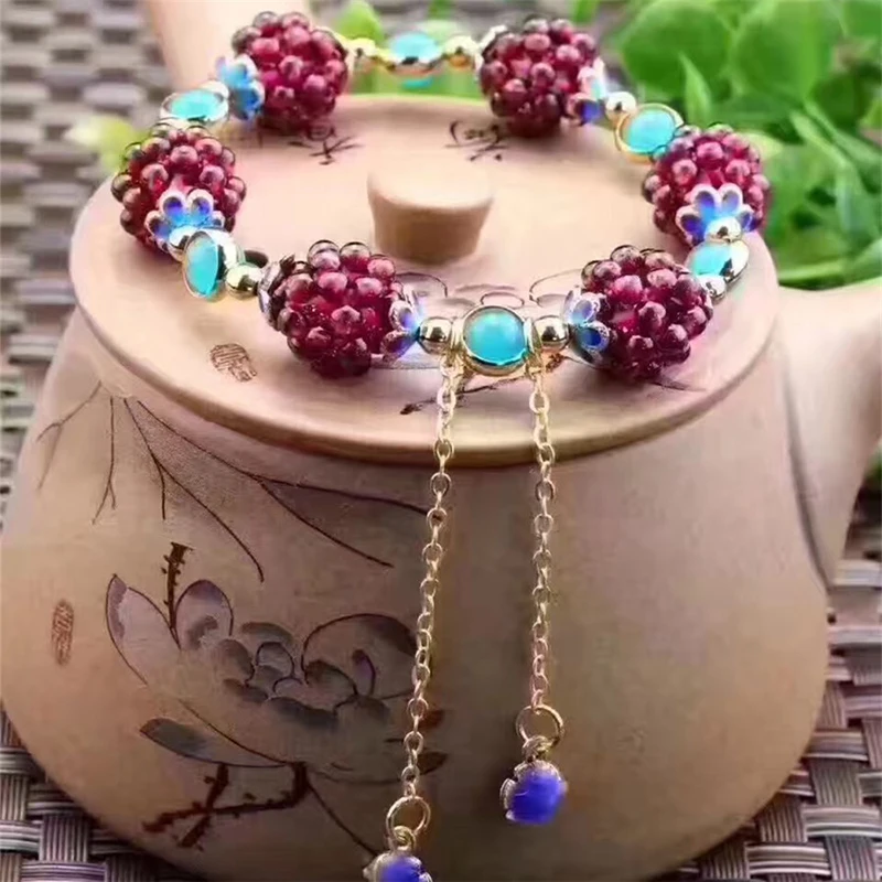 Ethnic Cute Natural Garnet Strand Bracelets Multicolor Hand-Knitted Pomegranate Crystal Charming Bracelet Fine Jewelry For Women