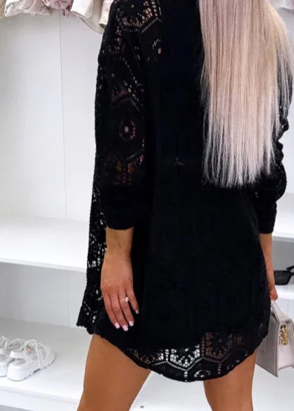 Setelan 2 Potong Kancing Berongga Bunga Renda Atasan Depan Kerah Lipat dan Set Celana Pendek Pinggang Elastis Kasual dengan Lapisan