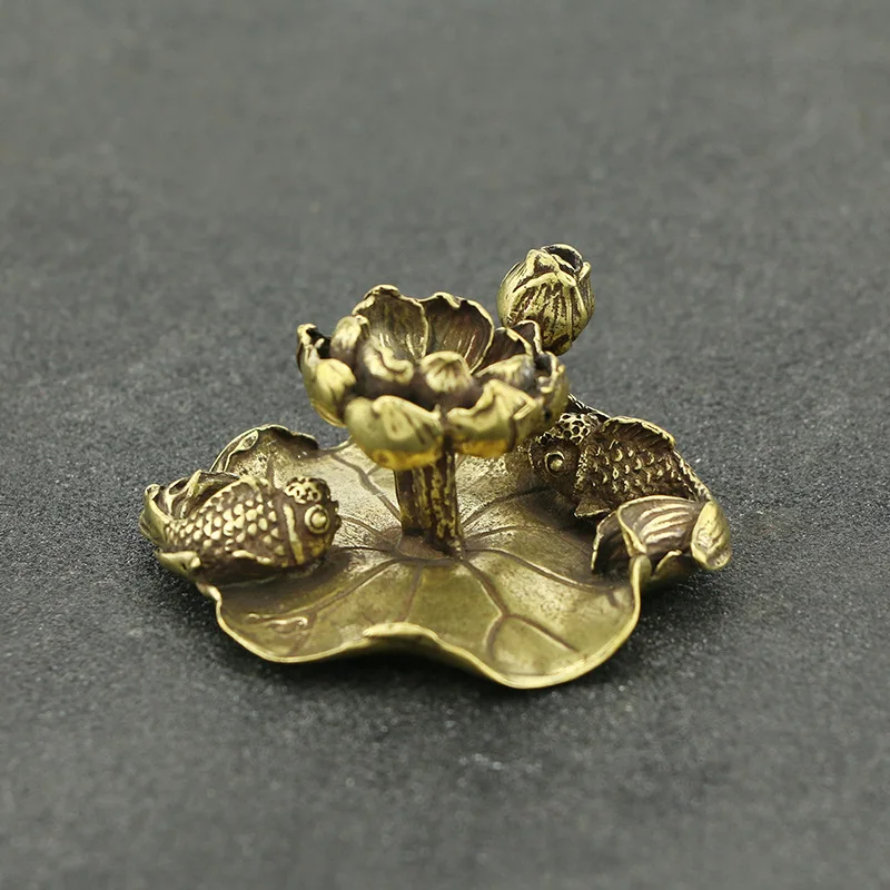 

Brass Pisces Lotus Art Small Ornament Creative Micro-carving Aromatherapy Stove