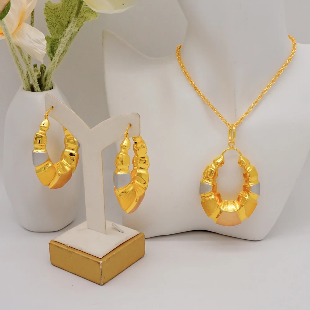 Women's Gold Color Necklace Set with Stud Earrings, Lightweight
