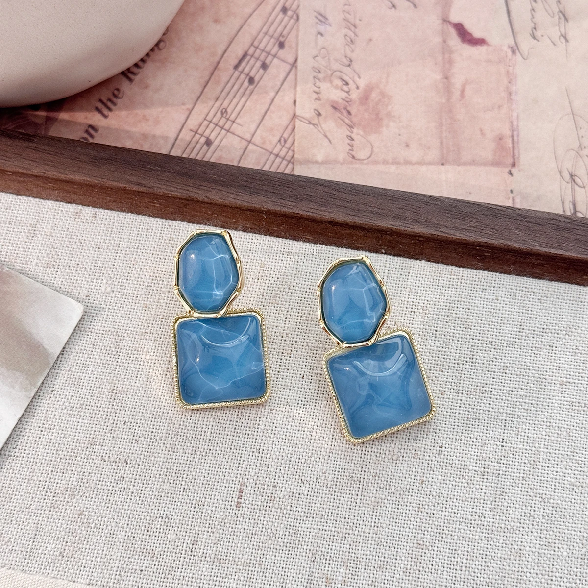 Women's Irregular Square Zirconia Oval Earrings, High-End Feel