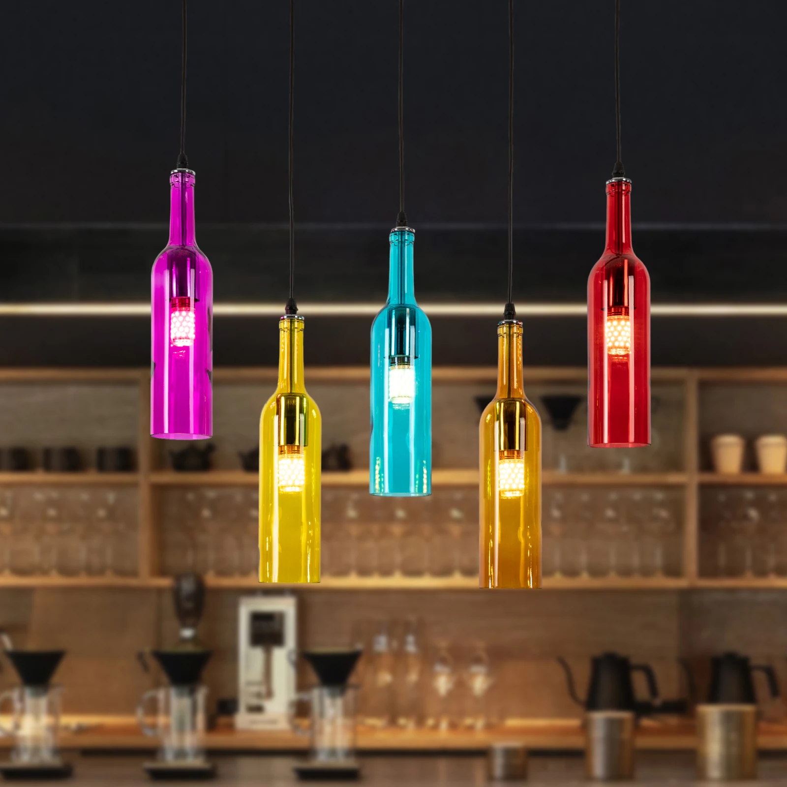 Lampe LED suspendue en forme de bouteille de vin colorée, design industriel créatif, luminaire décoratif d'intérieur, idéal pour un salon ou une salle à manger