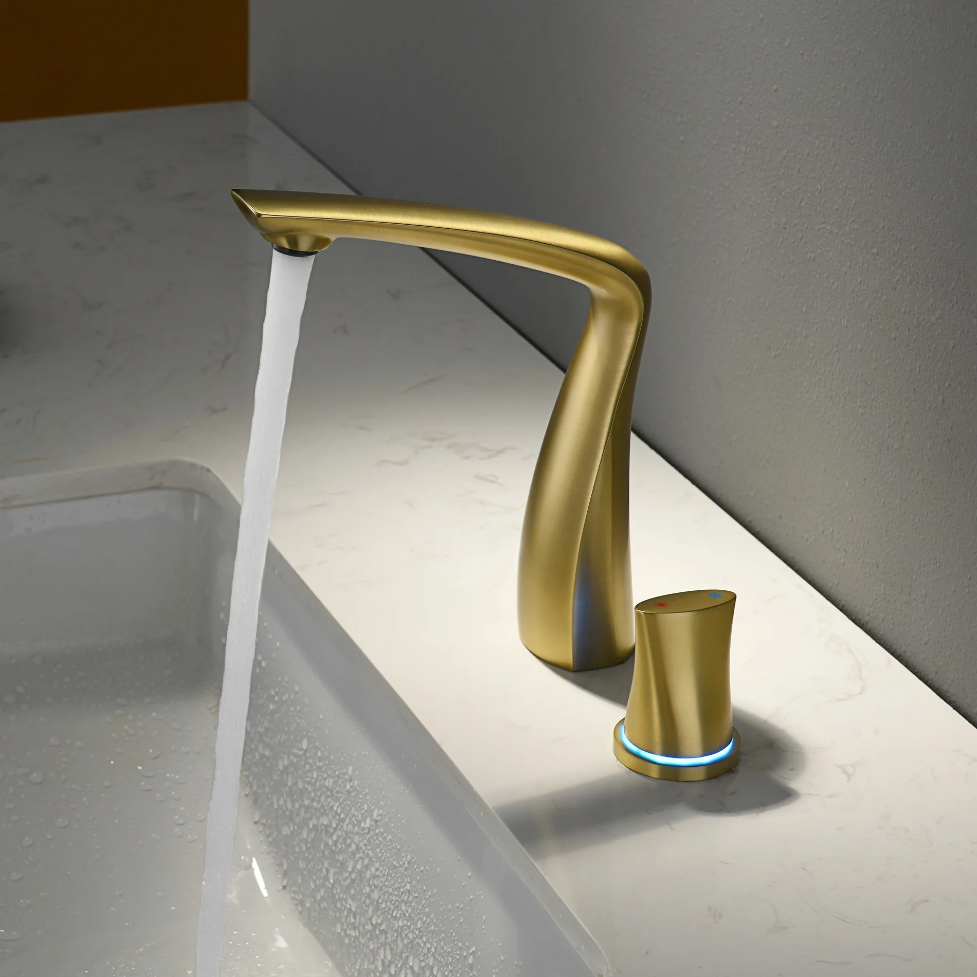 

Qlonn Brass Separate Handle Basin Faucet Tap Hydroelectric LED Deck Mount Anti-Leak Ceramic Valve Hot Cold Bathroom Sink Faucet