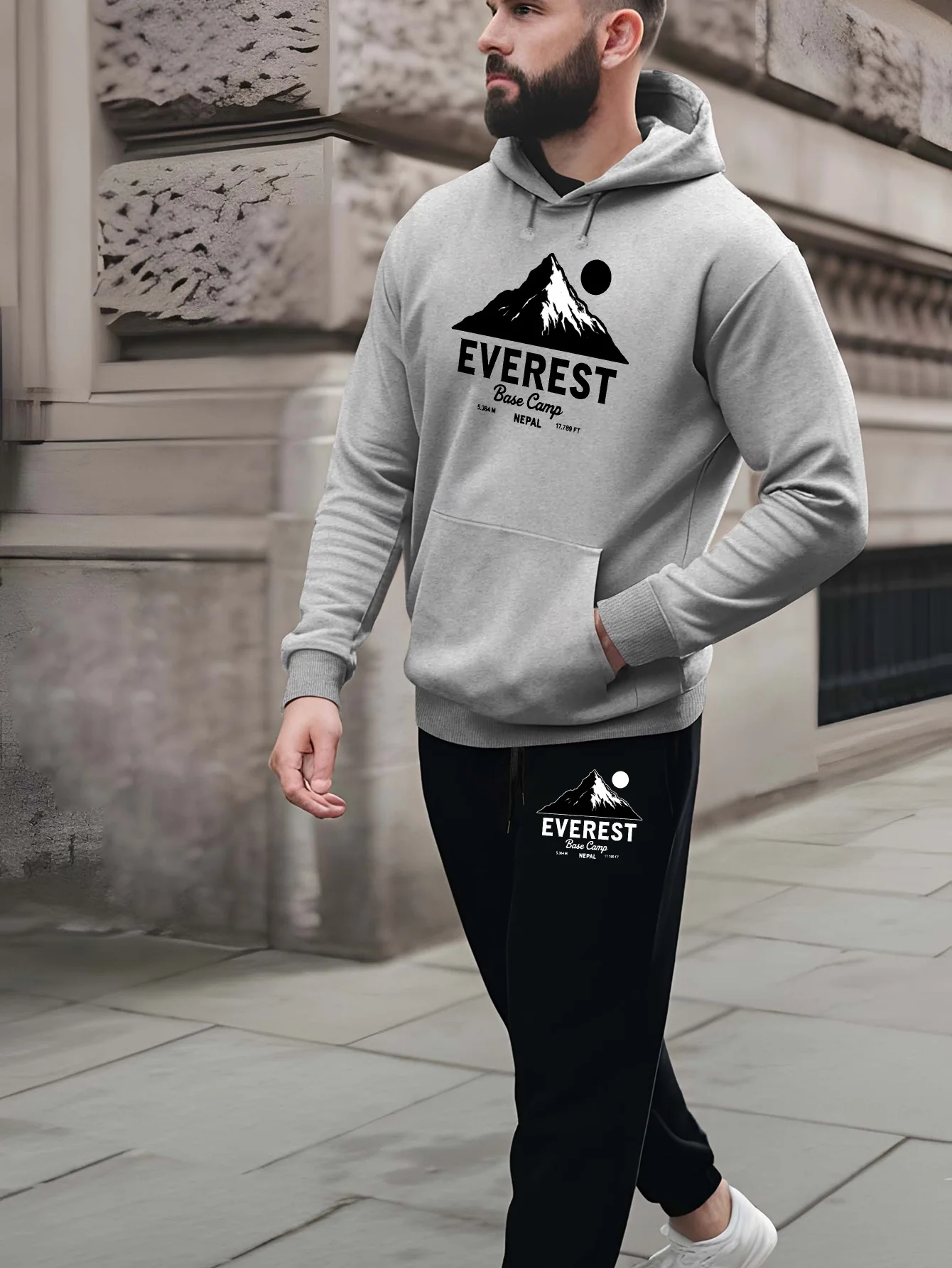 Mens Fashion Wear - New men's fashionable printed hooded shirt