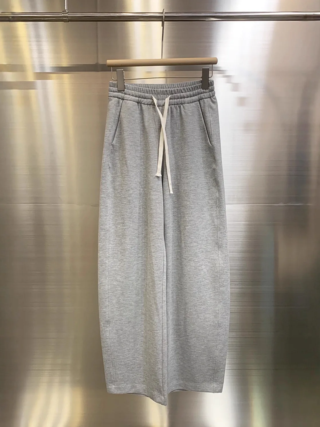 Herbst 2025 Lässige Sportliche Dstring-Hose mit Elastischem Bund, Asymmetrischer Hoher Taille und Geradem Bein, Premium-Damenhose