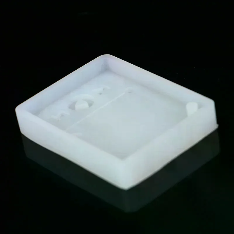 Super Glossy Epoxy Resin Player Mold Keychain Casting Silicone Mould Diy Crafts High Quality