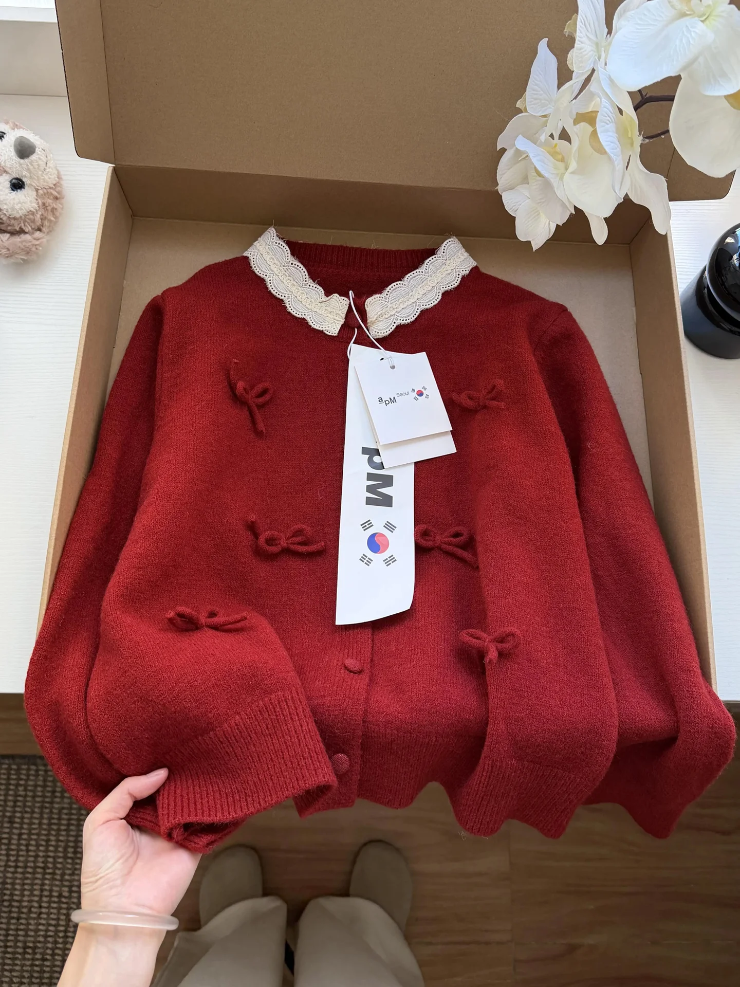 

Cisas новогодний красный вязаный открытый кардиган свитер женский зимний свободный мягкий верхняя одежда с рюшами и узлом Топ