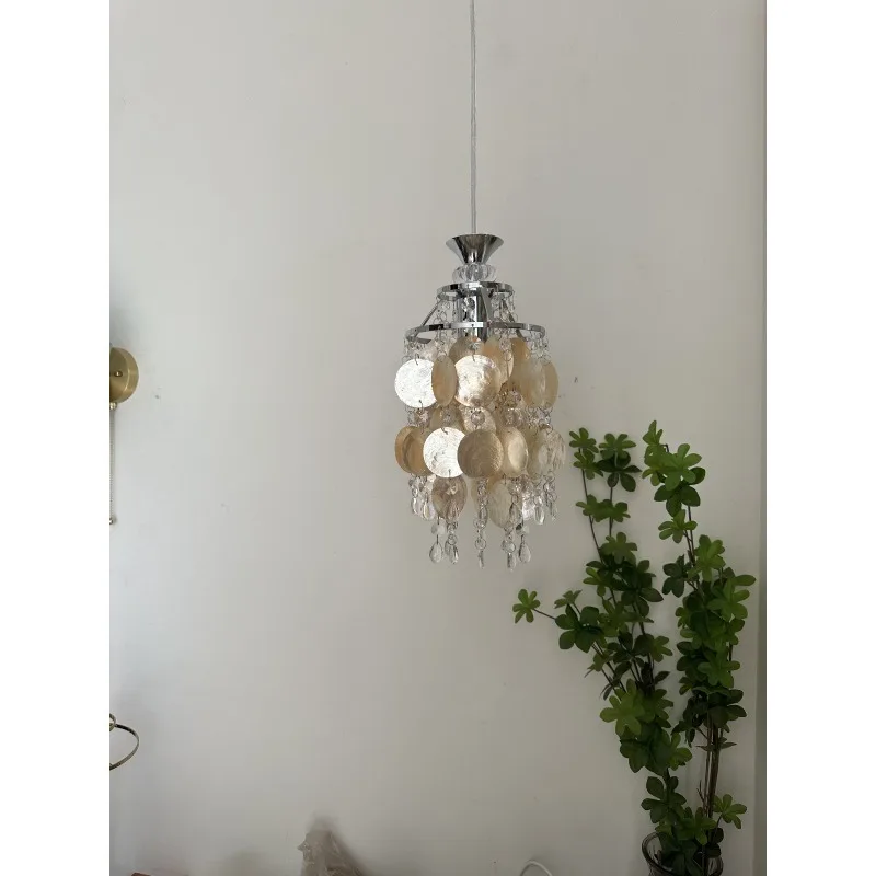 French medieval chandelier, American-style antique butterfly shell wind chime crystal decoration, bedroom bedside bay window