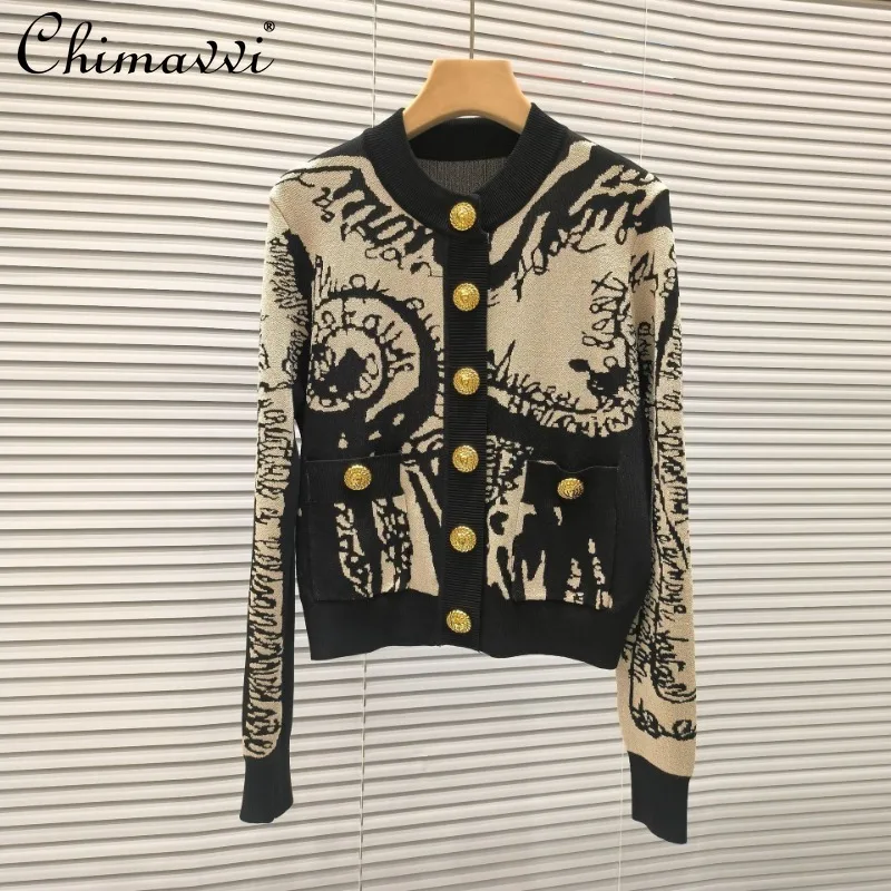 

French Round Neck Metal Buckle Design Sense Contrasting Color Jacquard Temperament Fashionable Versatile Niche Top Coat Women