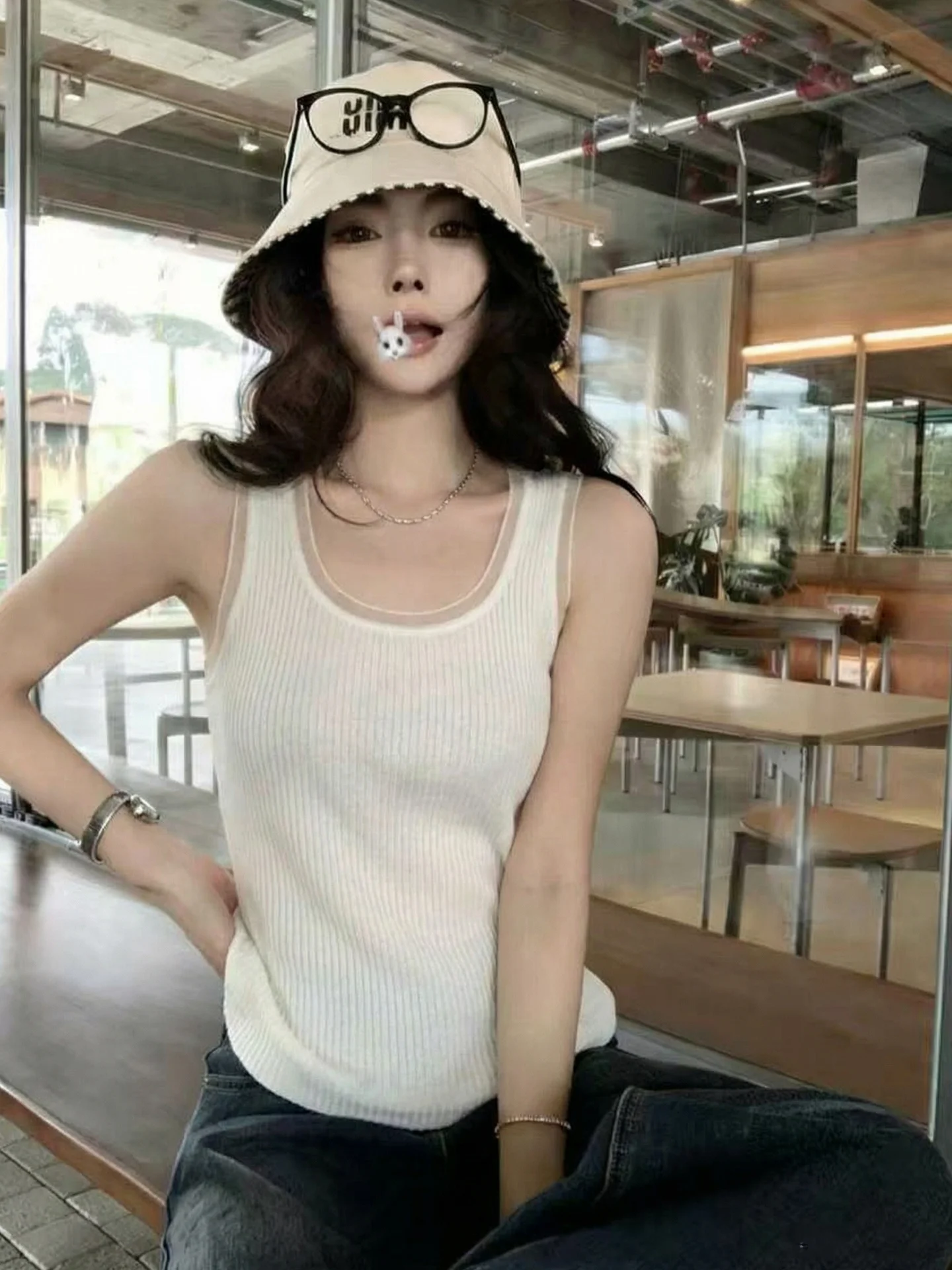 White U-Neck Ice Silk Knitted Strap Vest Women Summer Outerwear Slimming Thin No-Sleeve Top Thin Model Commute Style